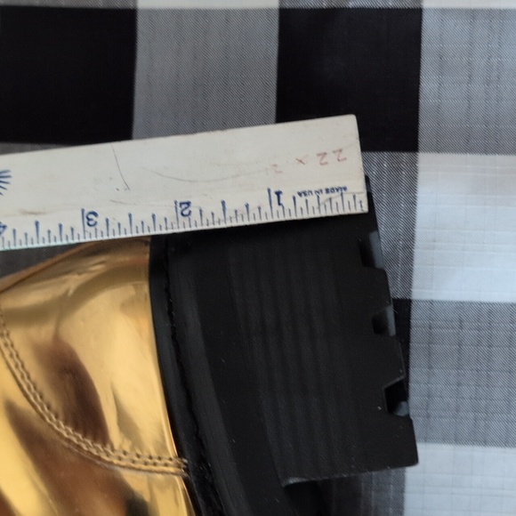 DKNY Gold highrise Boots size 10 - Picture 9 of 11